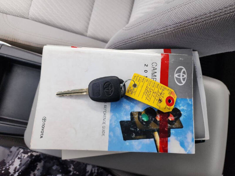 2017 Toyota Camry LE