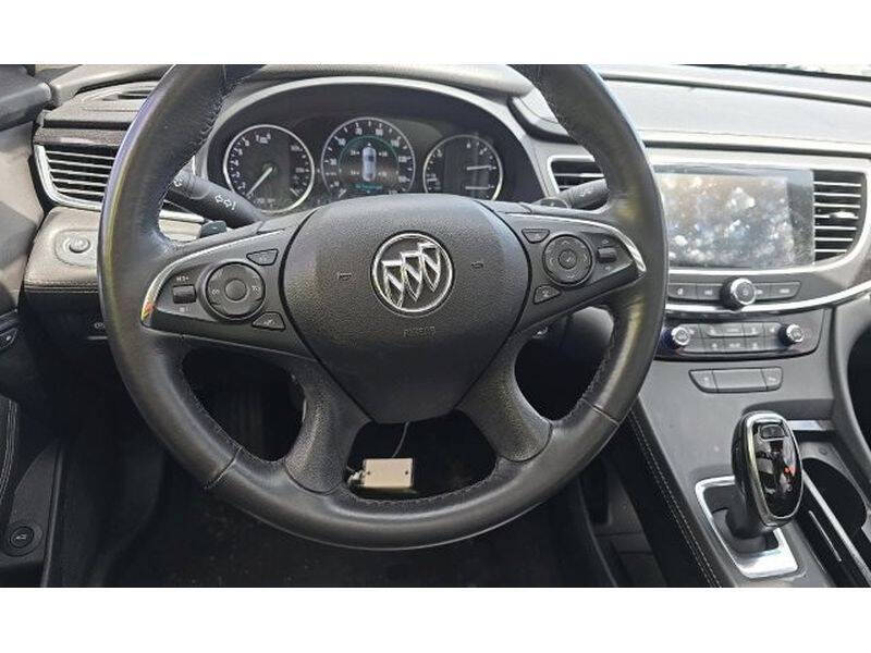 2017 Buick LaCrosse Essence