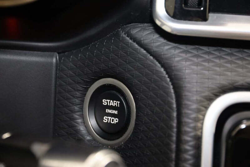 2021 Land Rover Range Rover Velar P250 R-Dynamic S