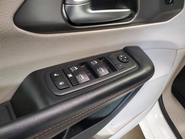 2020 Chrysler Pacifica Touring L Plus