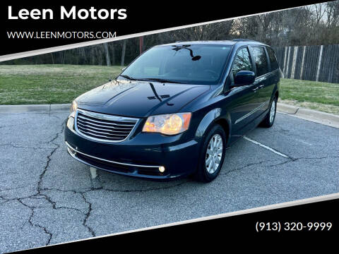 2013 Chrysler Town and Country for sale at Leen Motors in Merriam KS