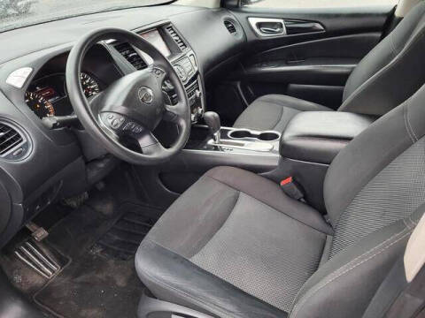 2020 Nissan Pathfinder S