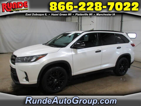 2019 Toyota Highlander for sale at Runde PreDriven in Hazel Green WI