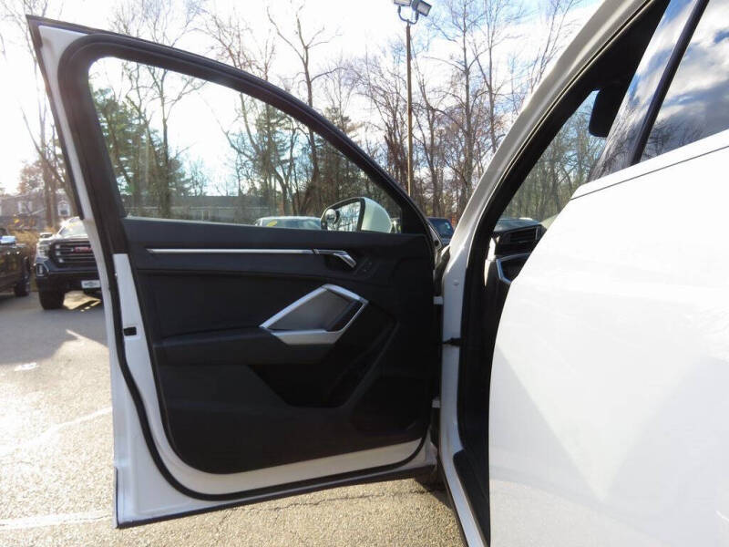 2019 Audi Q3 quattro Premium 45 TFSI