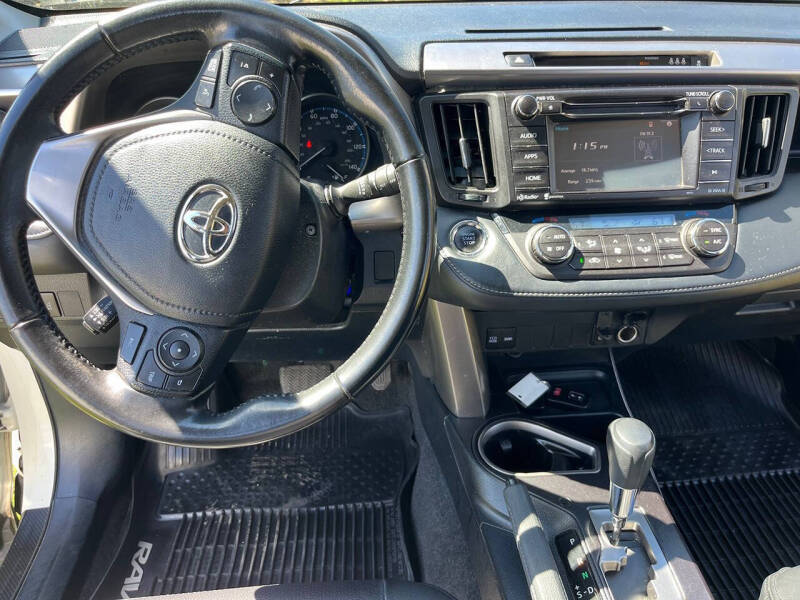 2018 Toyota RAV4 XLE