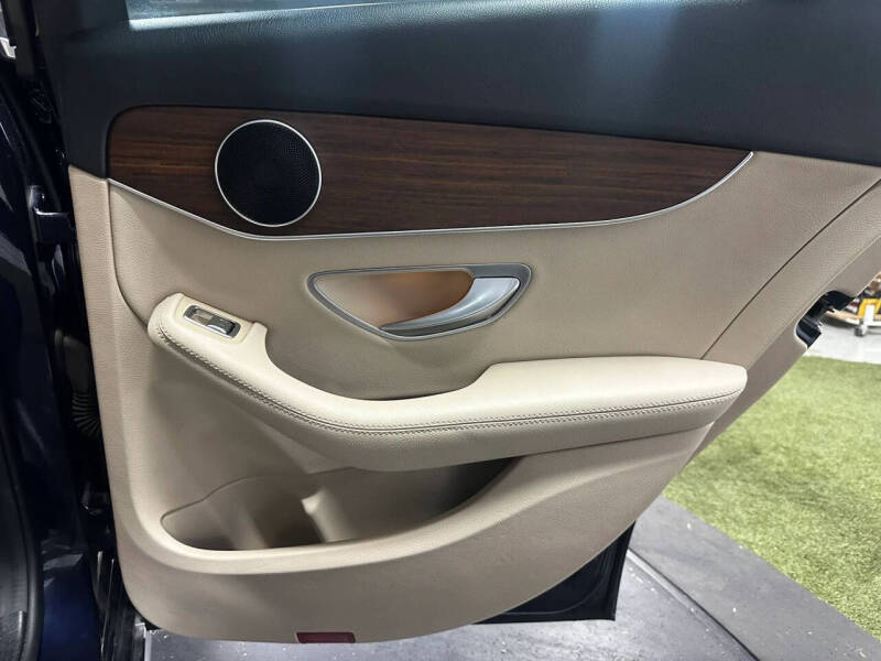 2020 Mercedes-Benz C-Class C 300