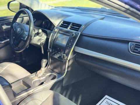 2016 Toyota Camry SE