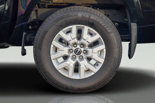 2023 Nissan Frontier SV