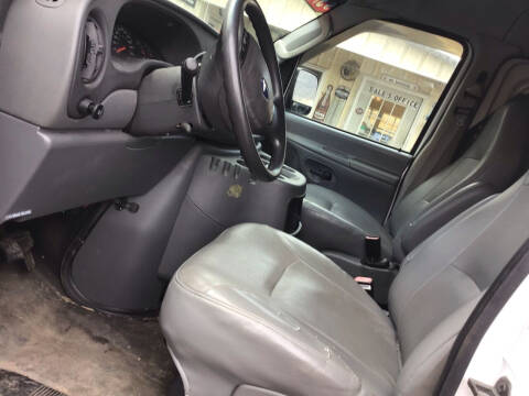 2004 Ford E-Series Cargo