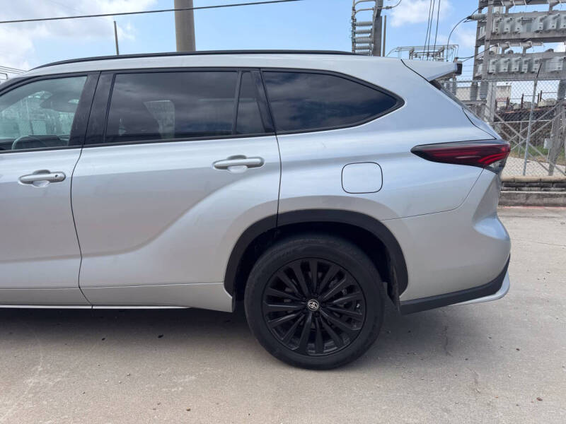 2024 Toyota Highlander XSE