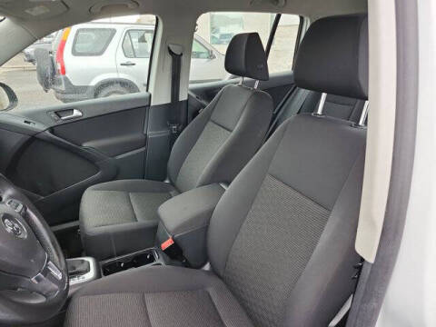 2014 Volkswagen Tiguan S