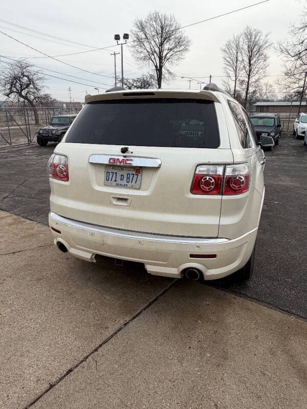 2011 GMC Acadia Denali