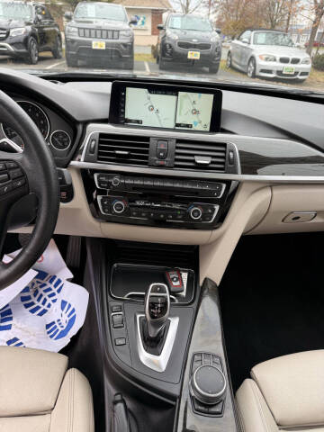 2017 BMW 3 Series 330i xDrive