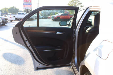 2017 Chrysler 300 C Platinum