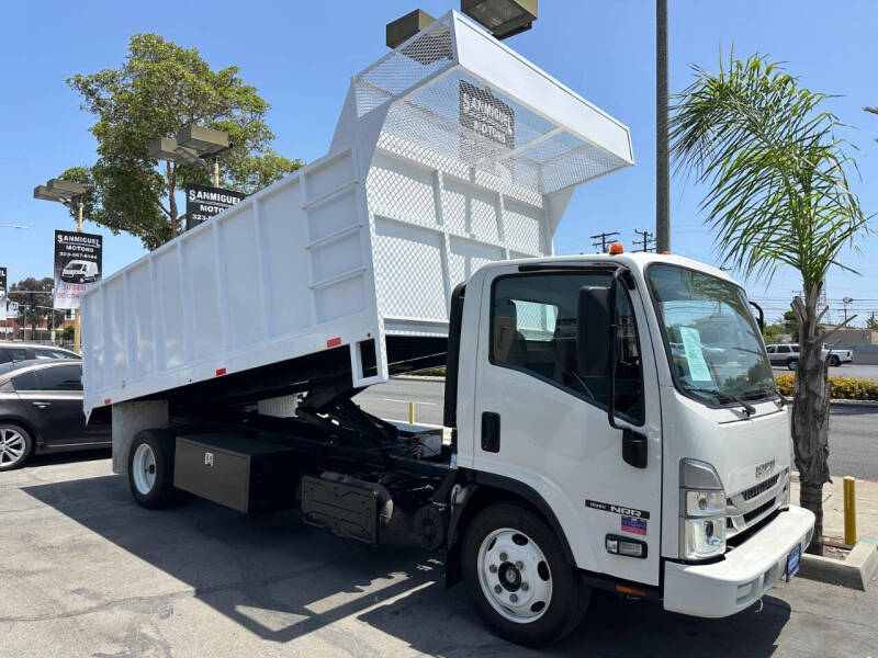 2023 Isuzu NRR's photo