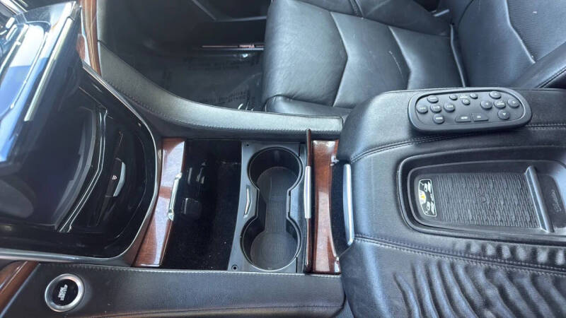 2015 Cadillac Escalade Luxury