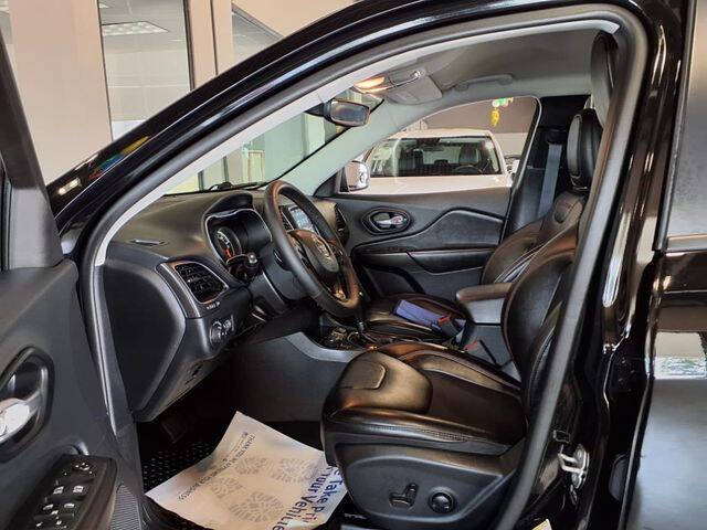 2022 Jeep Cherokee Trailhawk