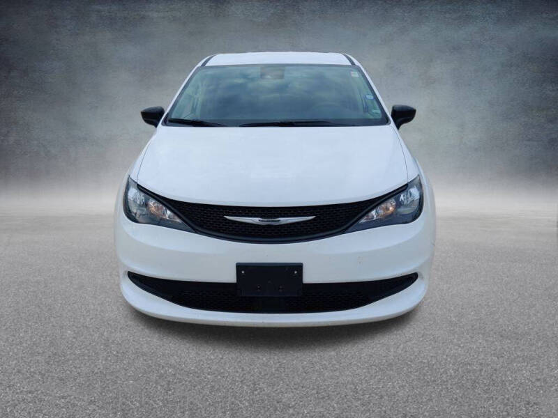 2024 Chrysler Voyager LX