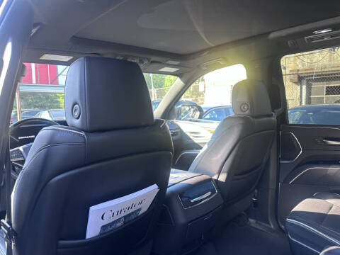 2022 Cadillac Escalade ESV Premium Luxury