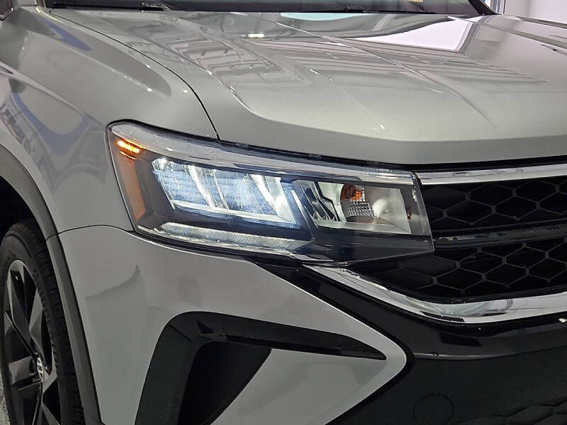 2023 Volkswagen Taos SE