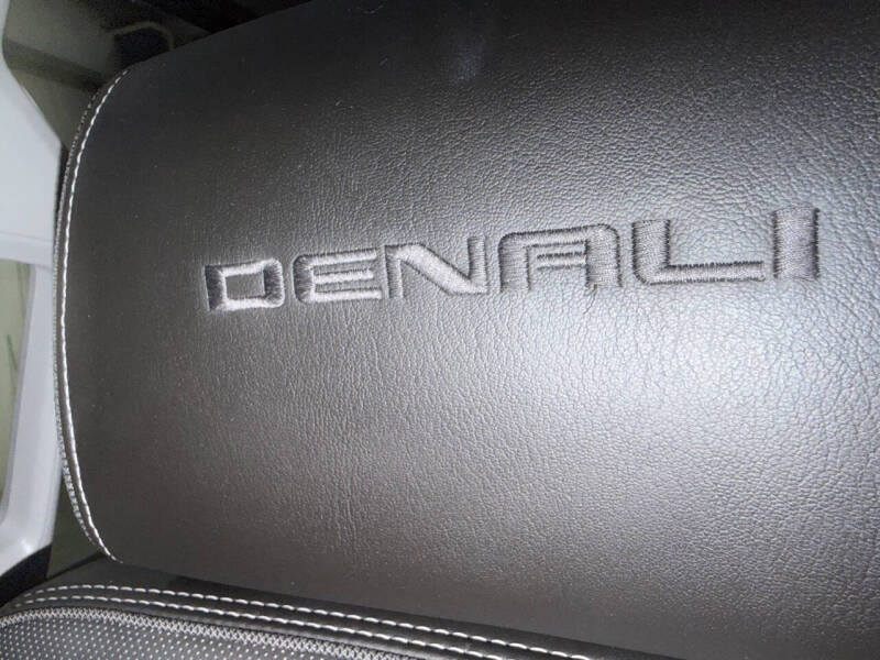 2015 GMC Yukon XL Denali
