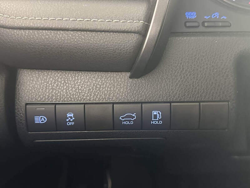 2022 Toyota Camry Hybrid