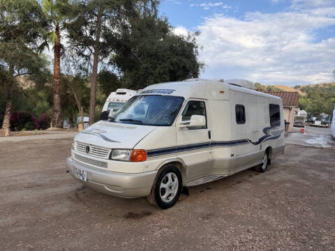 2004 Winnebago Rialta 22HD