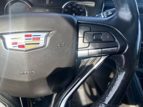 2022 Cadillac XT6 Premium Luxury