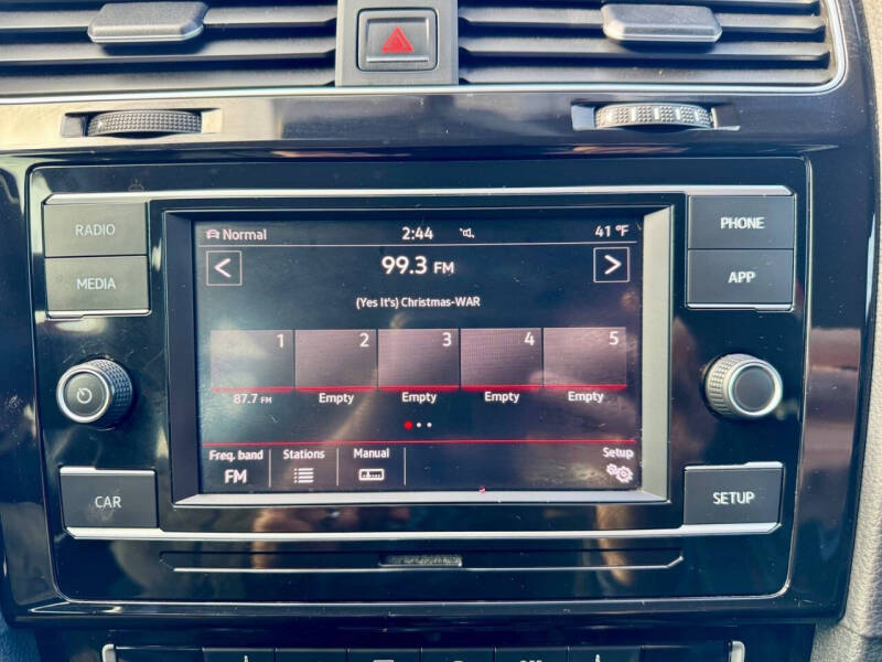 2018 Volkswagen Golf GTI S