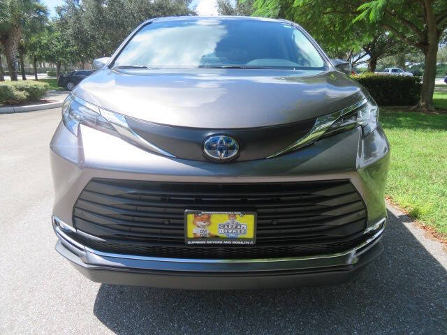 2024 Toyota Sienna XLE 7-Passenger