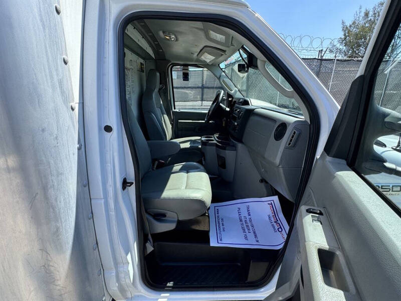 2022 Ford E-Series