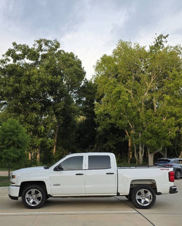 2018 Chevrolet Silverado 1500 Custom