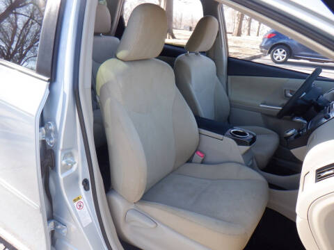 2013 Toyota Prius v Five