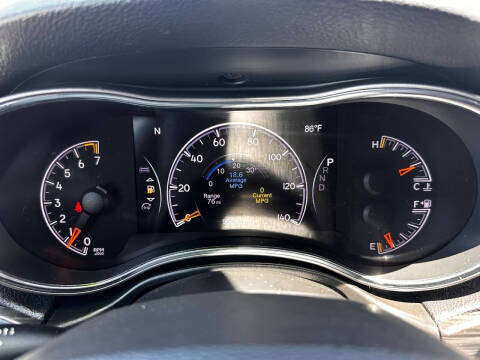 2019 Jeep Grand Cherokee Laredo