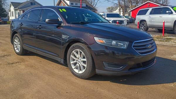 2014 Ford Taurus SE