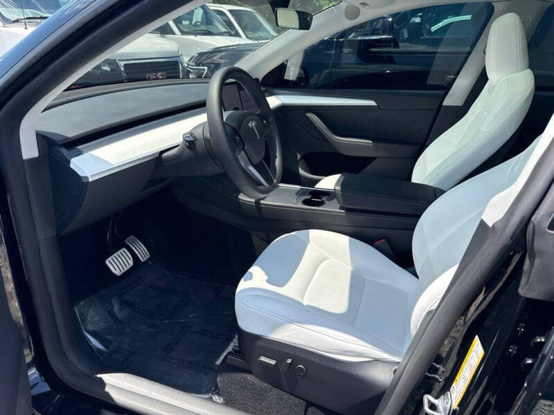 2024 Tesla Model Y Performance