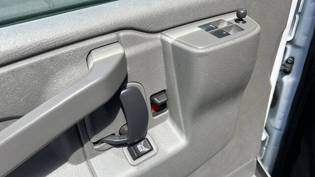 2022 Chevrolet Express 2500