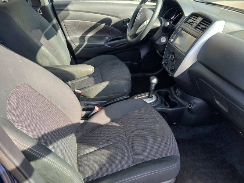 2019 Nissan Versa SV