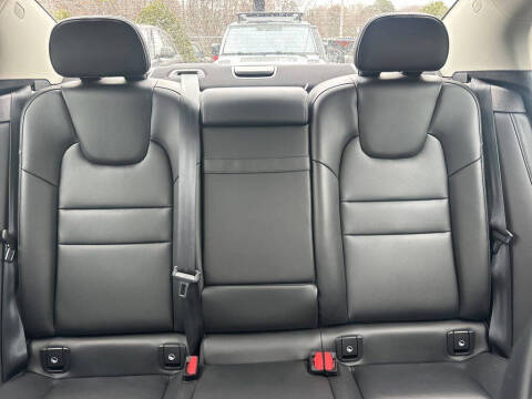 2021 Volvo S60 T5 Momentum