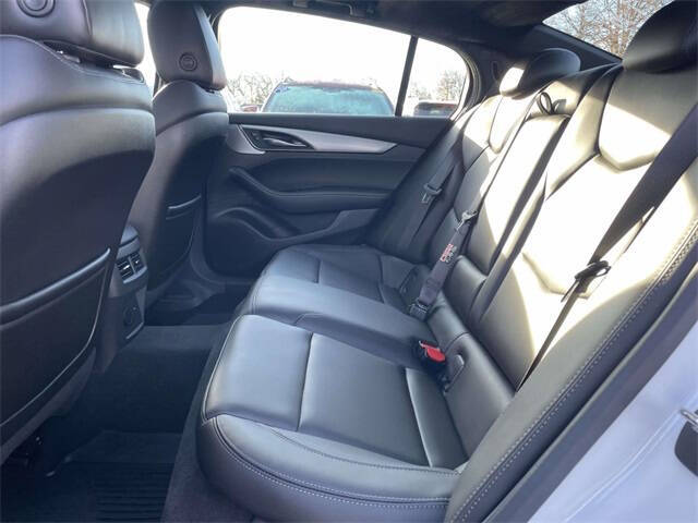 2022 Cadillac CT5 Luxury