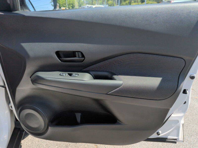 2020 Nissan Kicks S