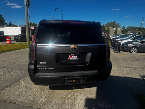 2016 Cadillac Escalade ESV Platinum