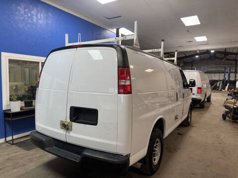 2018 Chevrolet Express 2500