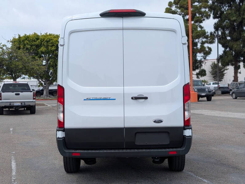 2023 Ford E-Transit