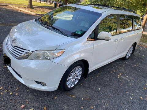 2013 Toyota Sienna Limited 7-Passenger