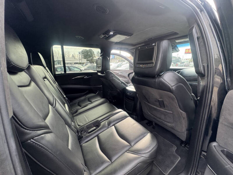 2017 Cadillac Escalade ESV Platinum