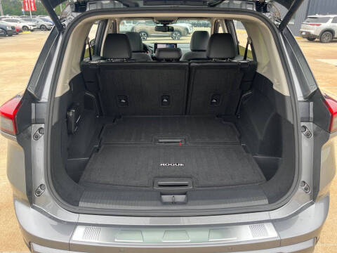 2025 Nissan Rogue SL