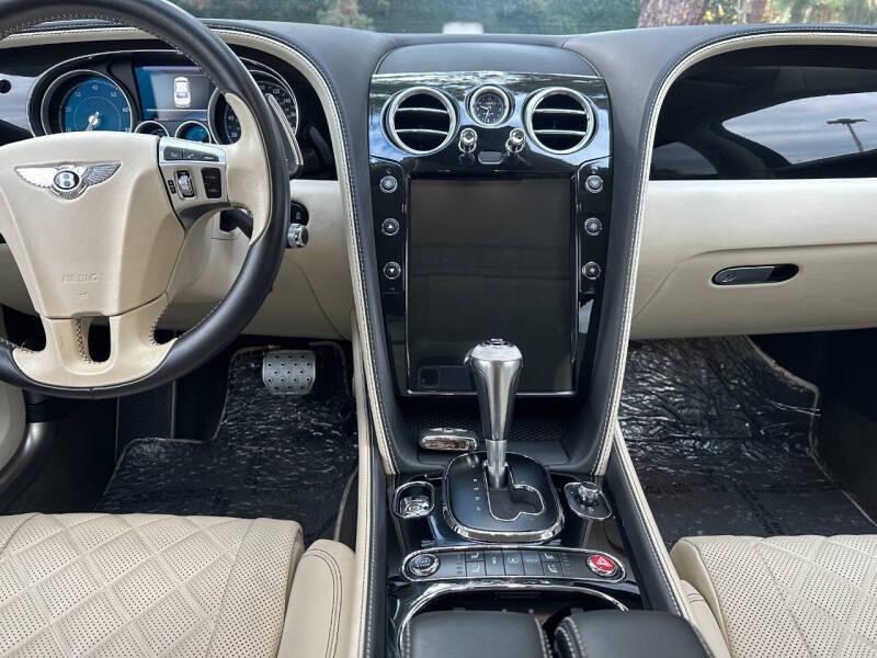 2018 Bentley Flying Spur V8