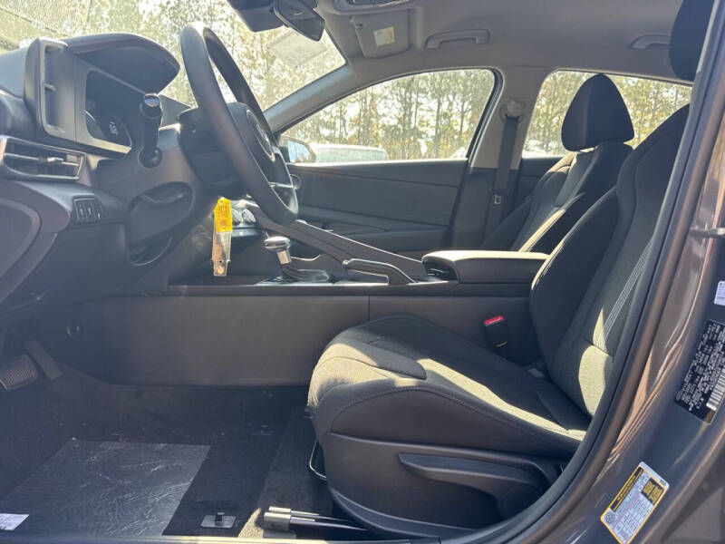2026 Hyundai Elantra SE