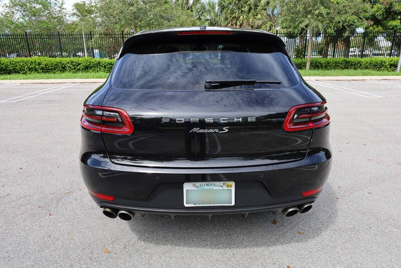 2015 Porsche Macan S